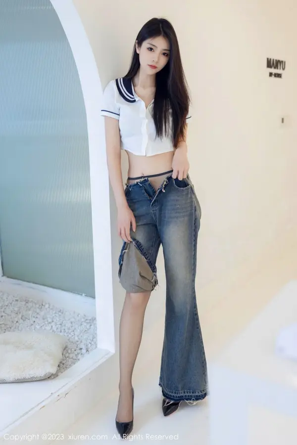 Vol. 07027 可乐Vicky(83P)