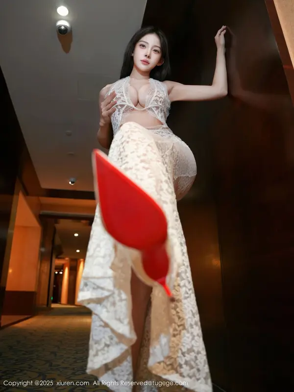 Vol. 10915 梨霜儿(74P)