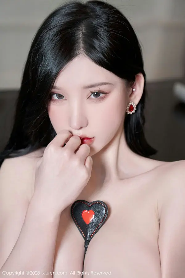 Vol. 06101 周于希Sally(85P)