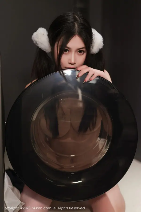 Vol. 06397 laura阿姣(82P)