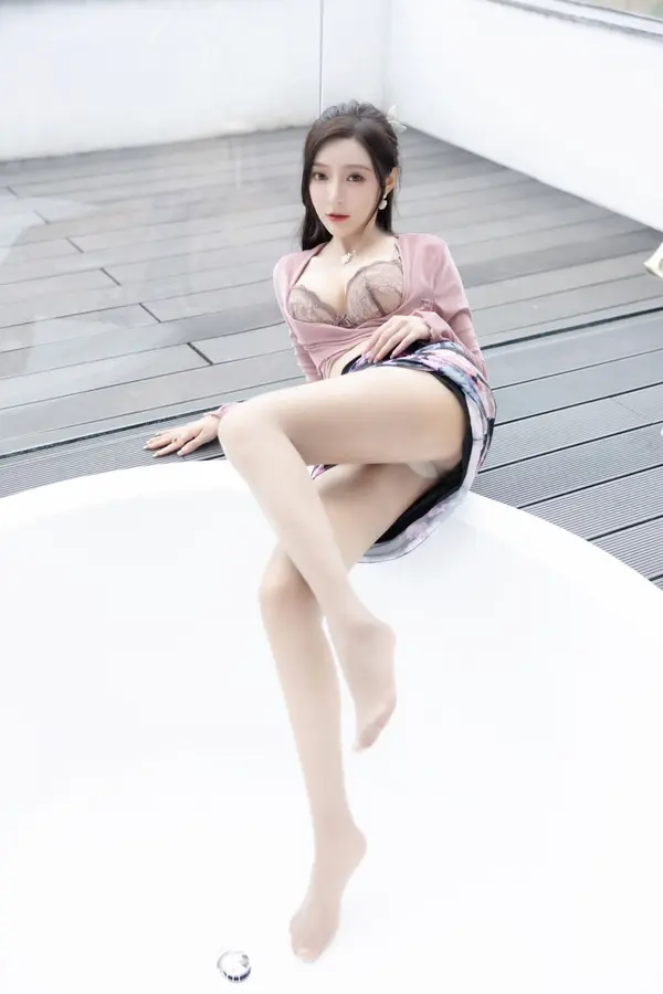 Vol. 05985 王馨瑶yanni(83P)