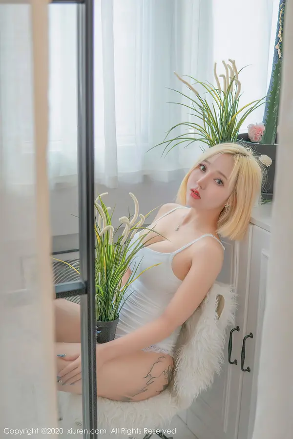Vol. 02842 文静儿(61P)
