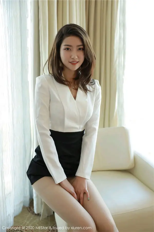 Vol. 0350 方子萱(67P)