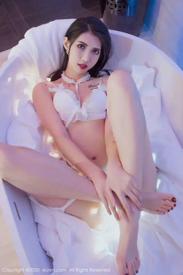 Vol. 02061 葛征Model(84P)