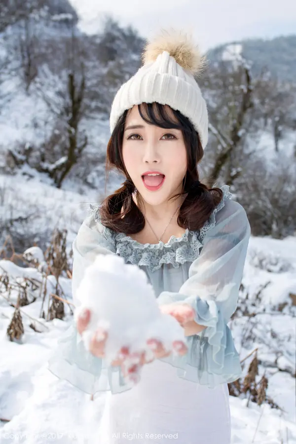 Vol. 00720 兜豆靓Youlina(52P)