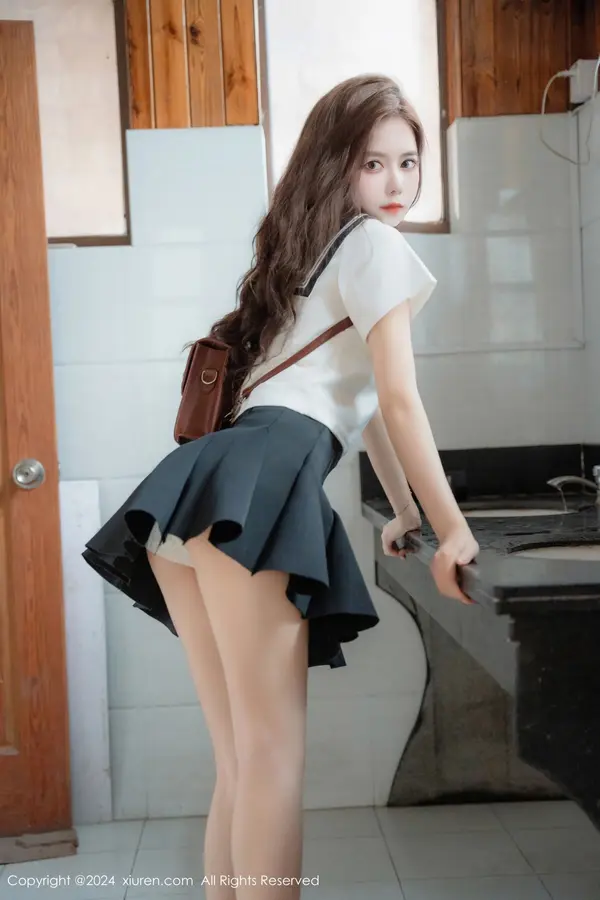 Vol. 08948 拍黄瓜girl(82P)