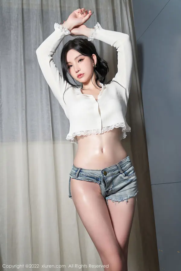 Vol. 05239 周于希Sally(86P)