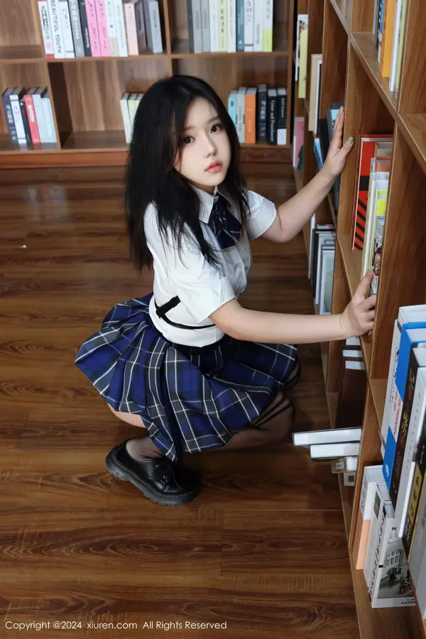Vol. 08637 小薯条nienie(81P)