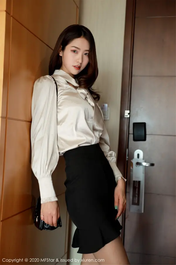 Vol. 0328 方子萱(60P)