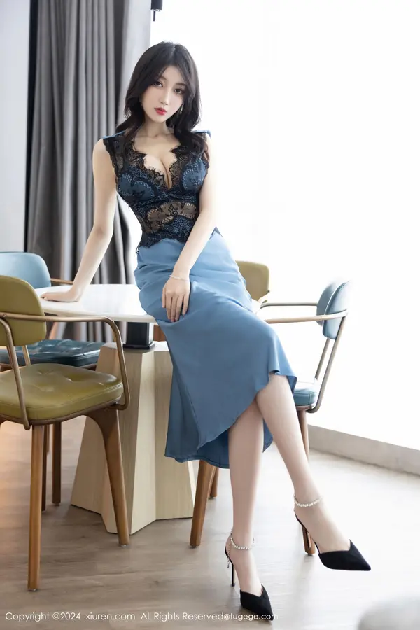 Vol. 08520 玥儿玥(82P)