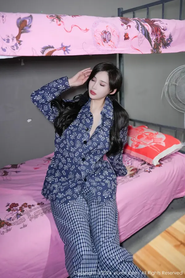 Vol. 07915 Carol周妍希(87P)