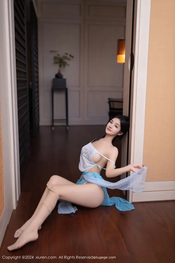 Vol. 08691 谭小灵(81P)
