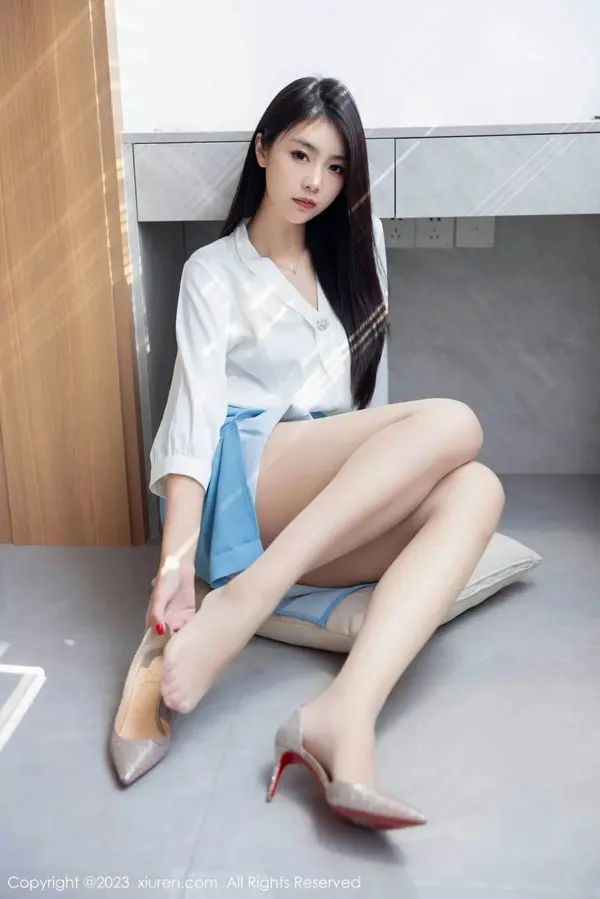 Vol. 07314 可乐Vicky(82P)