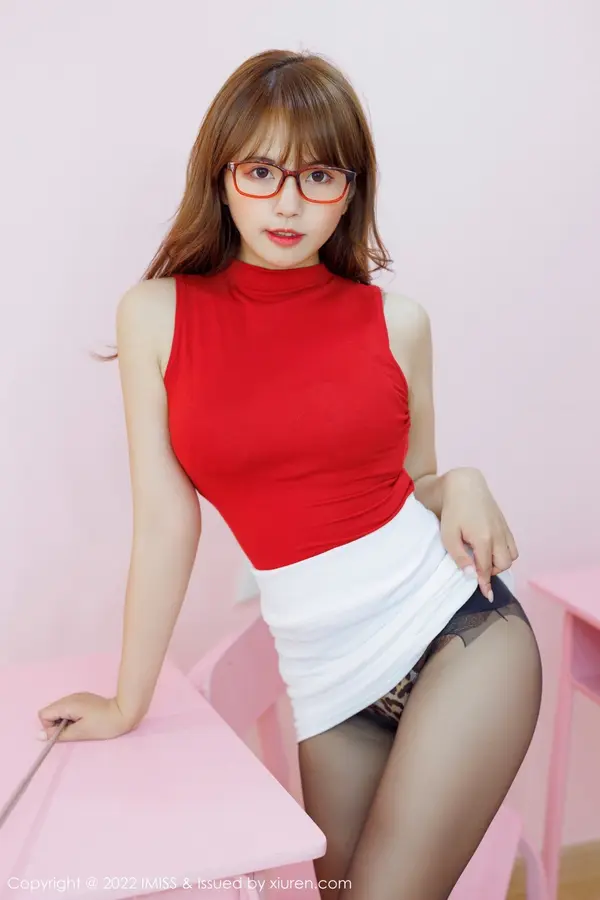 Vol. 0670 张思允Nice(74P)