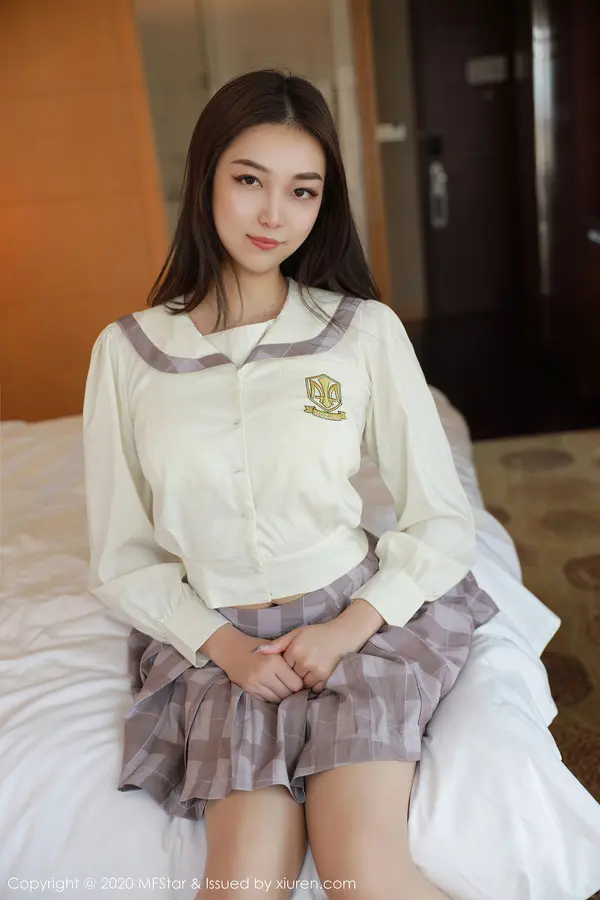 Vol. 0399 郑颖姗(44P)