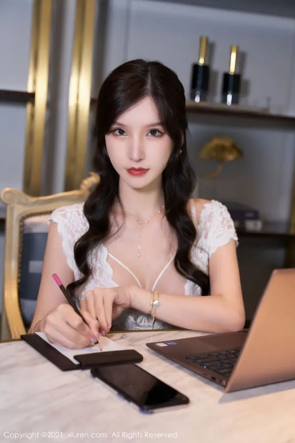 Vol. 03992 周于希Sandy(81P)
