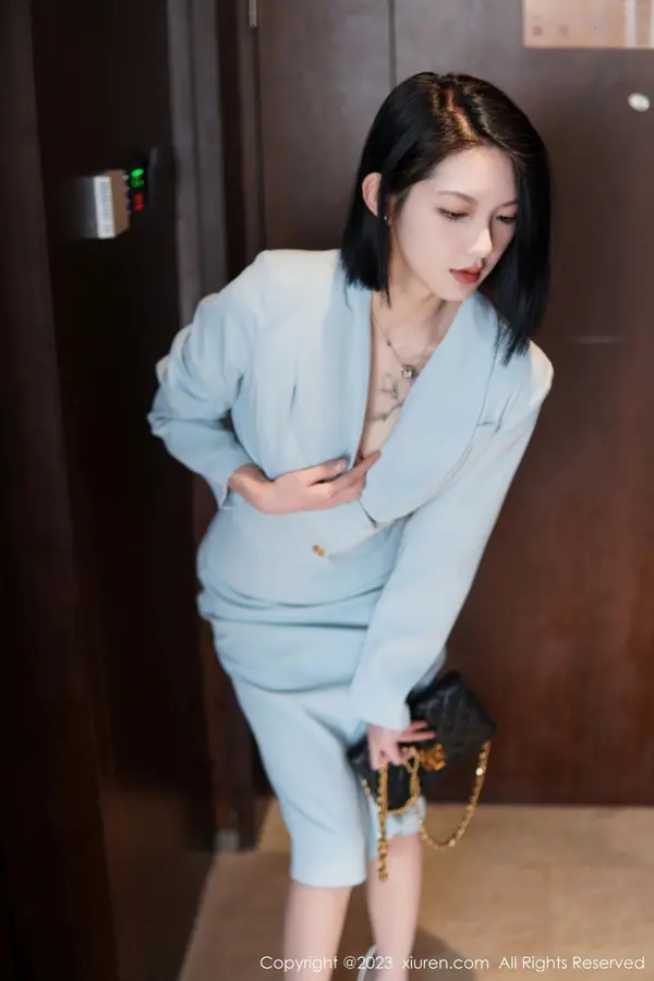 Vol. 06885 乔一一(75P)