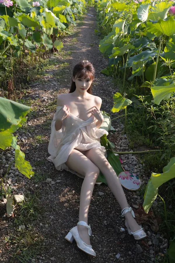 Vol. 10630 陆萱萱《私购流出》(91P)
