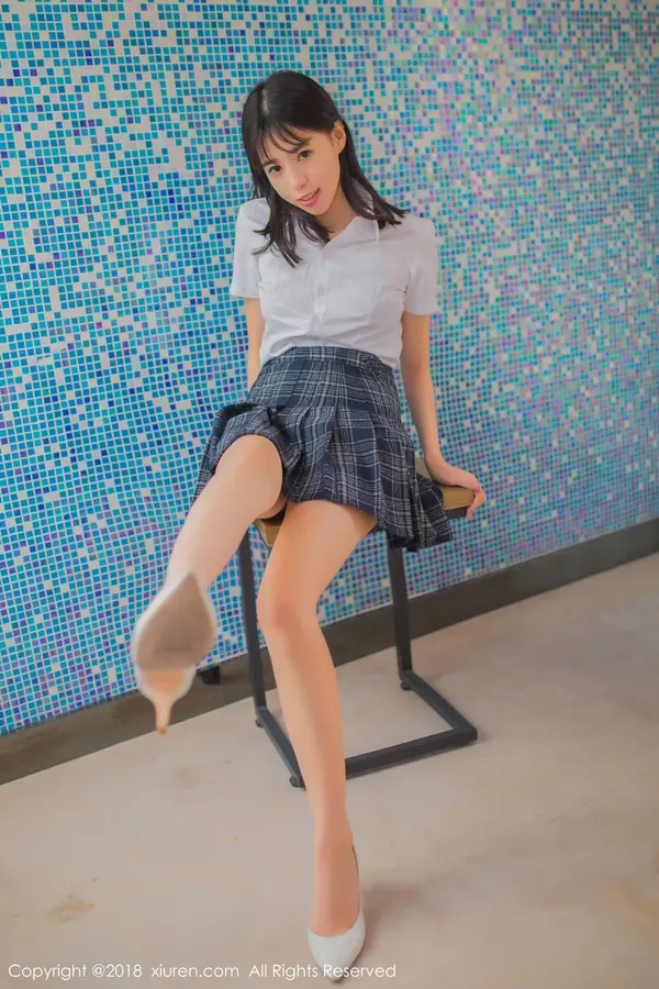 Vol. 01094 艾栗栗栗栗栗栗吖(51P)
