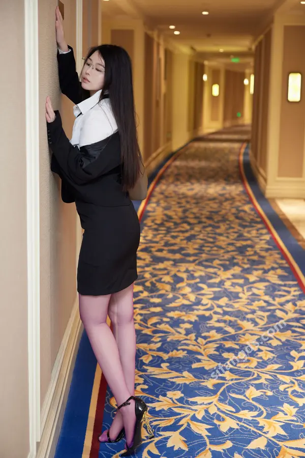 Vol. 9131 白茹雪abby《私购流出》(87P + 4V)