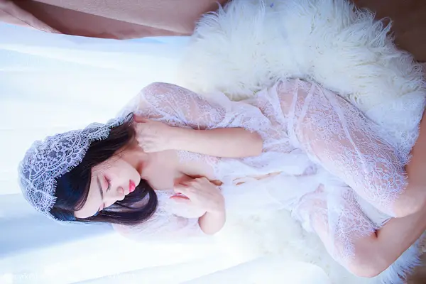 Vol. 01715 金静熙(51P)