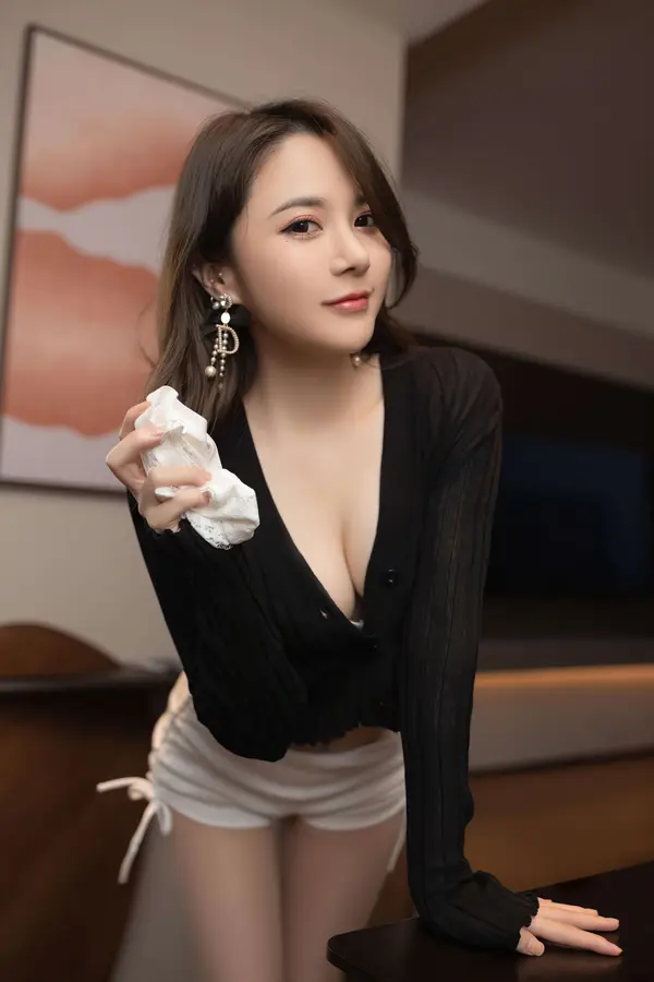 Vol. 4139 鱼子酱Fish《偷内裤的贼》(113P)