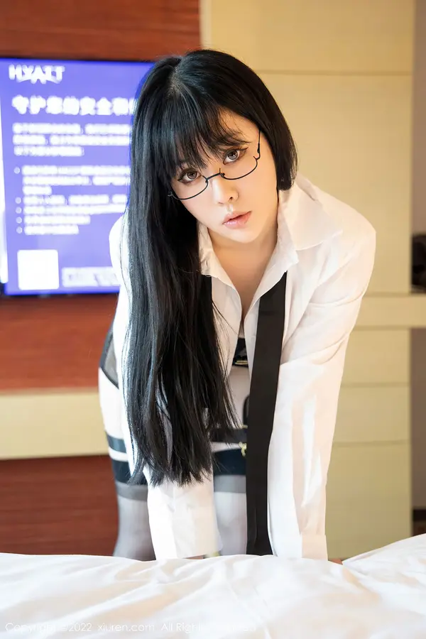 Vol. 04894 徐媛媛(50P)