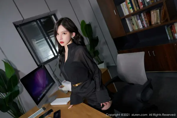 Vol. 04416 周于希Sally(83P)