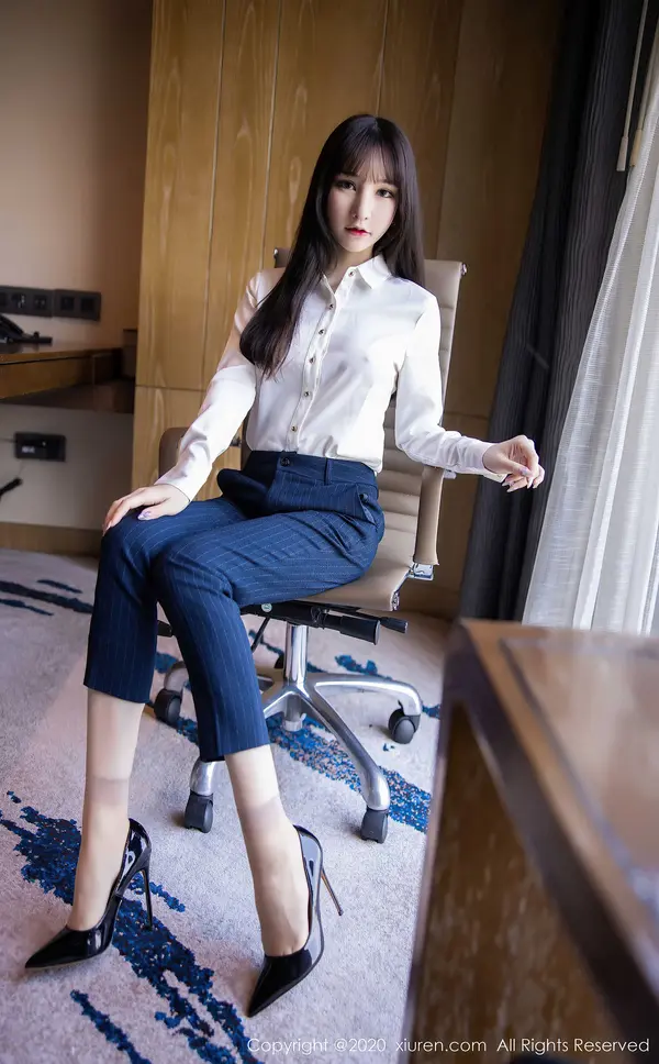 Vol. 02356 周于希Sandy(74P)