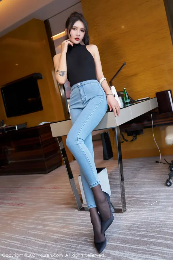 Vol. 03976 Emily尹菲(73P)