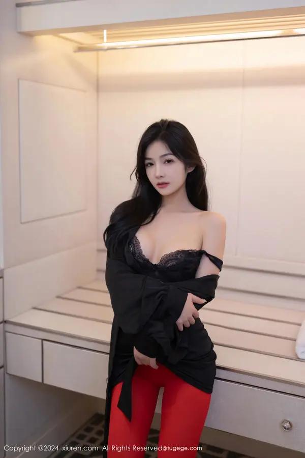 Vol. 08801 谭小灵(81P)