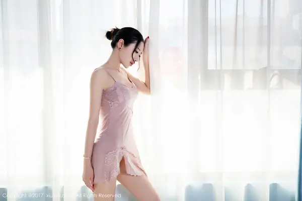 Vol. 00806 馨怡(51P)