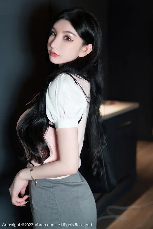 Vol. 05285 周于希Sally(87P)