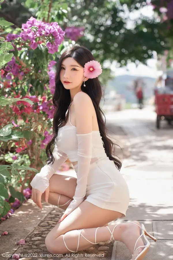 Vol. 05271 周于希Sally(90P)