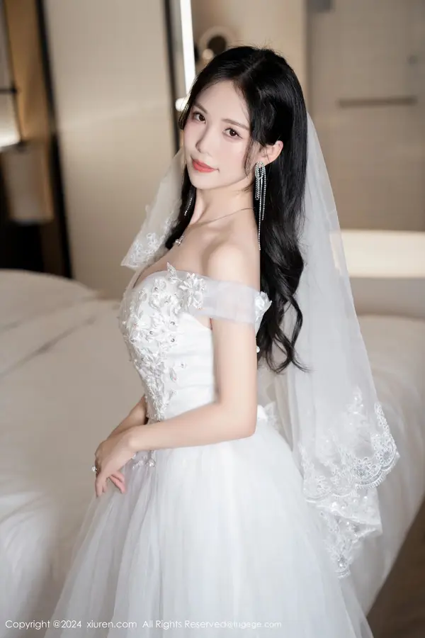 Vol. 08998 利世(101P)