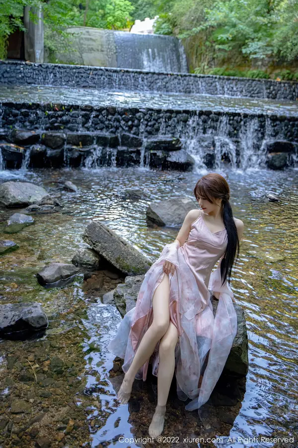 Vol. 5690 婠婠么(82P)