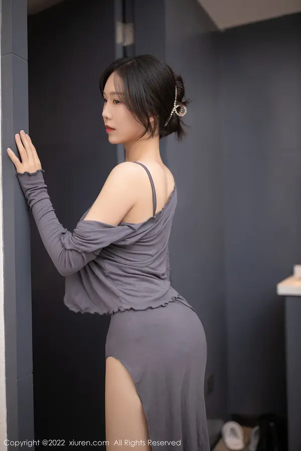 Vol. 04938 利世(78P)