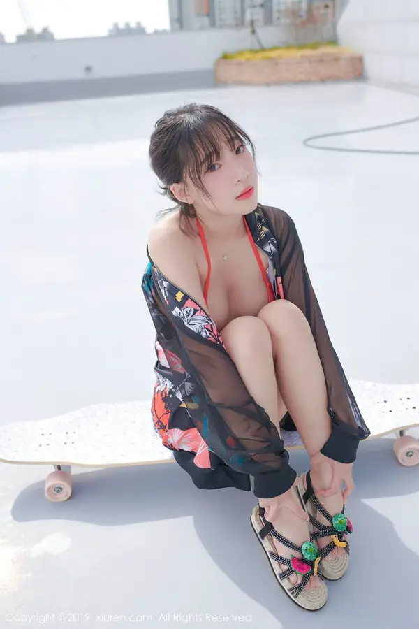 Vol. 01304 模特_卿卿(50P)