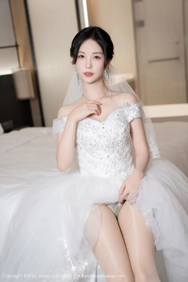Vol. 08998 利世(101P)