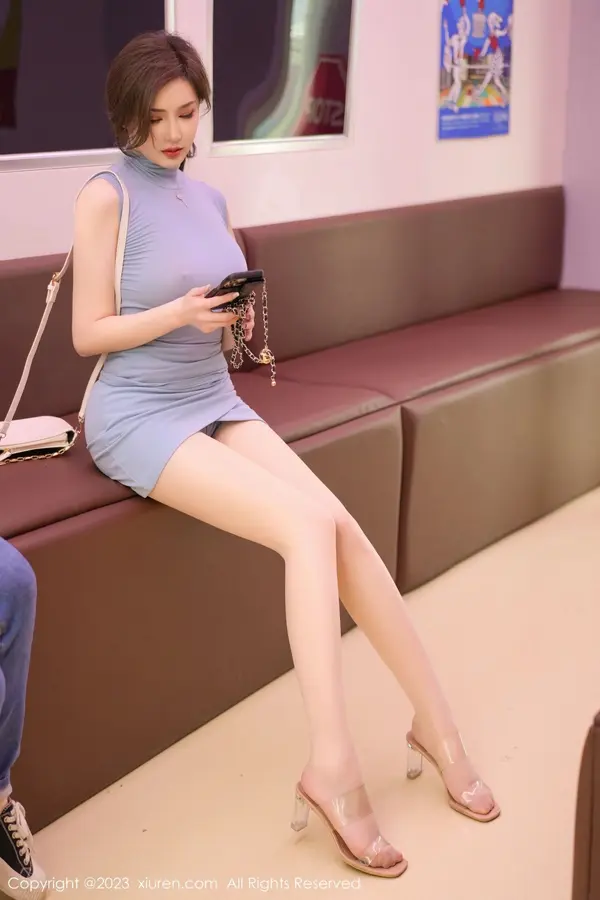 Vol. 06888 Carol周妍希(72P)