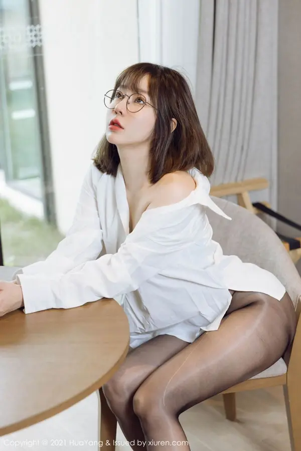 Vol. 0460 王雨纯(52P)