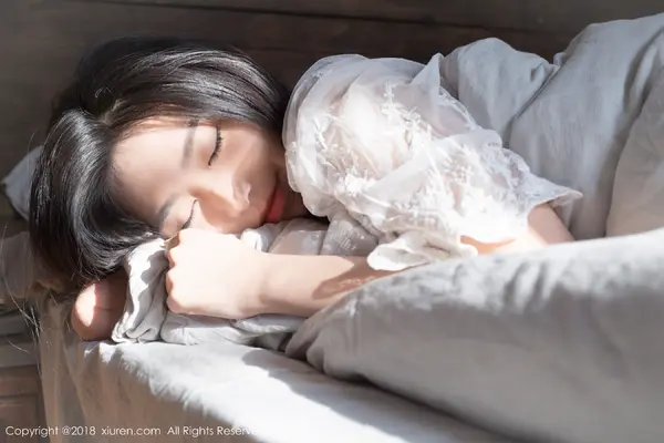 Vol. 01024 许诺Sabrina(83P)