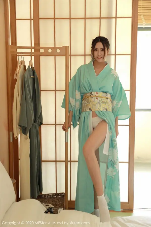 Vol. 0332 方子萱(73P)