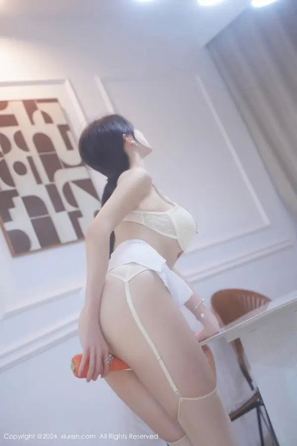 Vol. 08083 Carol周妍希(97P)