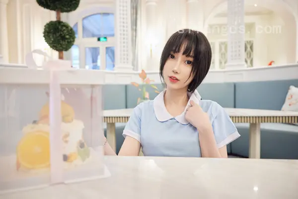 玥儿玥er《私购流出》(82P + 4V)