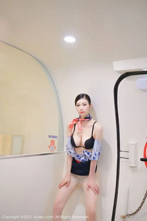 Vol. 03947 李雅柔182CM(55P)
