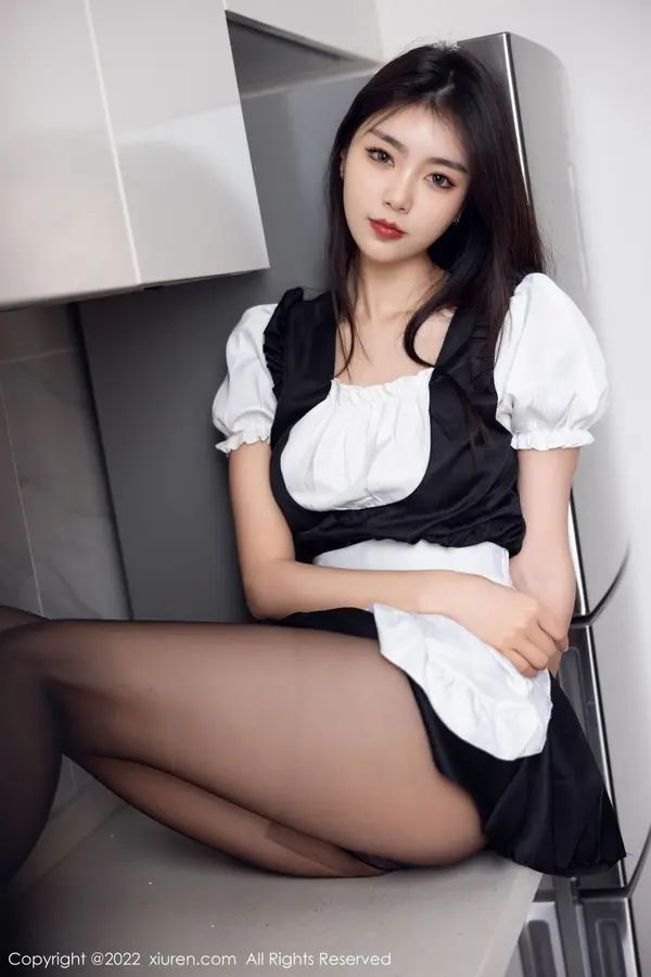 Vol. 05706 可乐Vicky(61P)