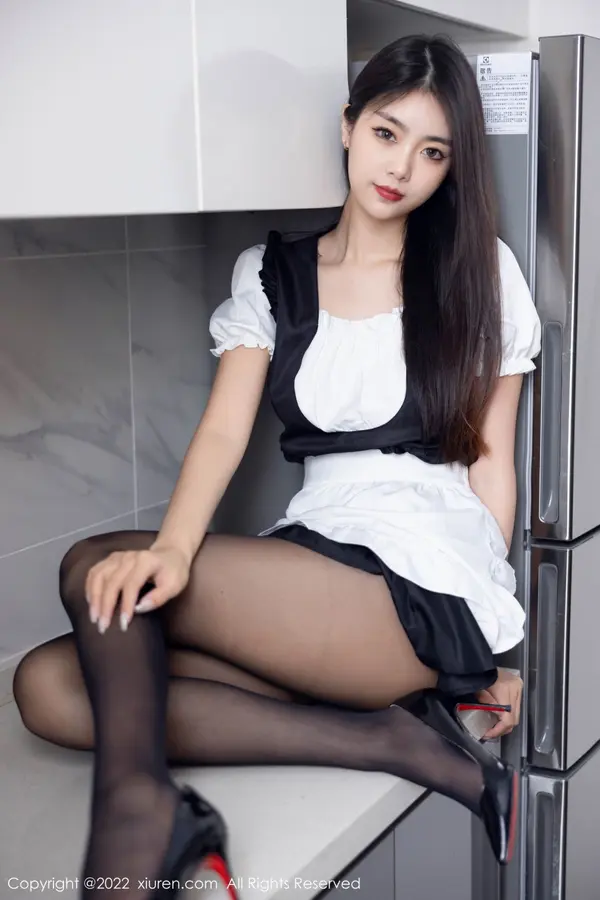 Vol. 05706 可乐Vicky(61P)