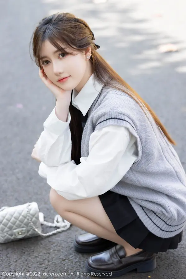 Vol. 04896 美桃酱(53P)