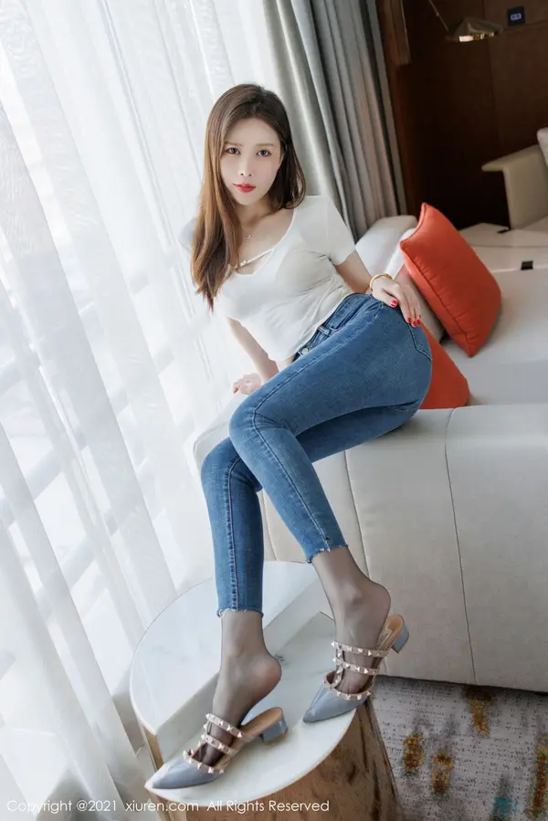Vol. 04195 吴雪瑶(41P)